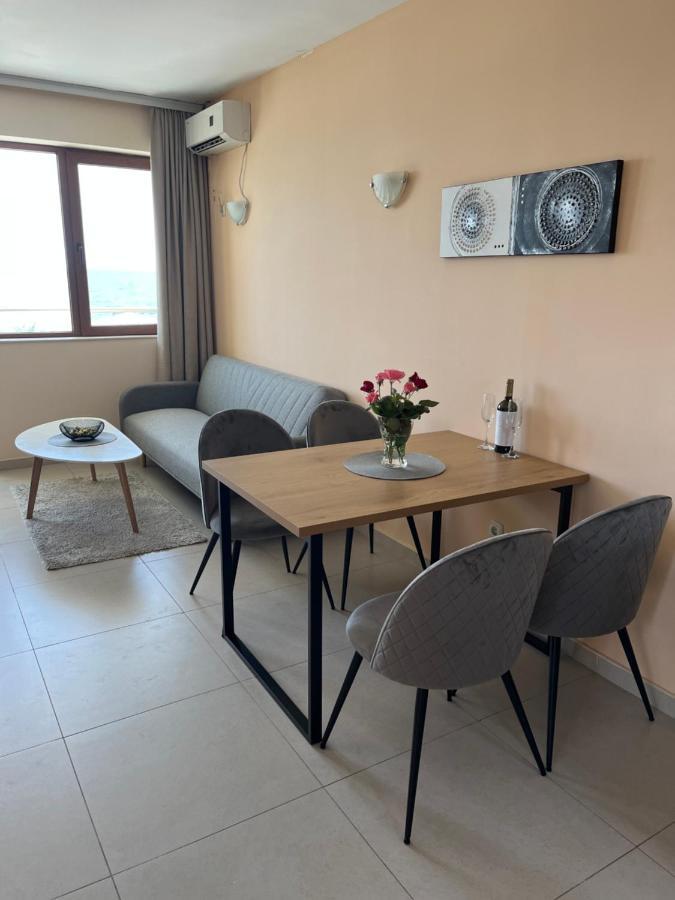 קברנה Privat Apartament Golf Coast מראה חיצוני תמונה