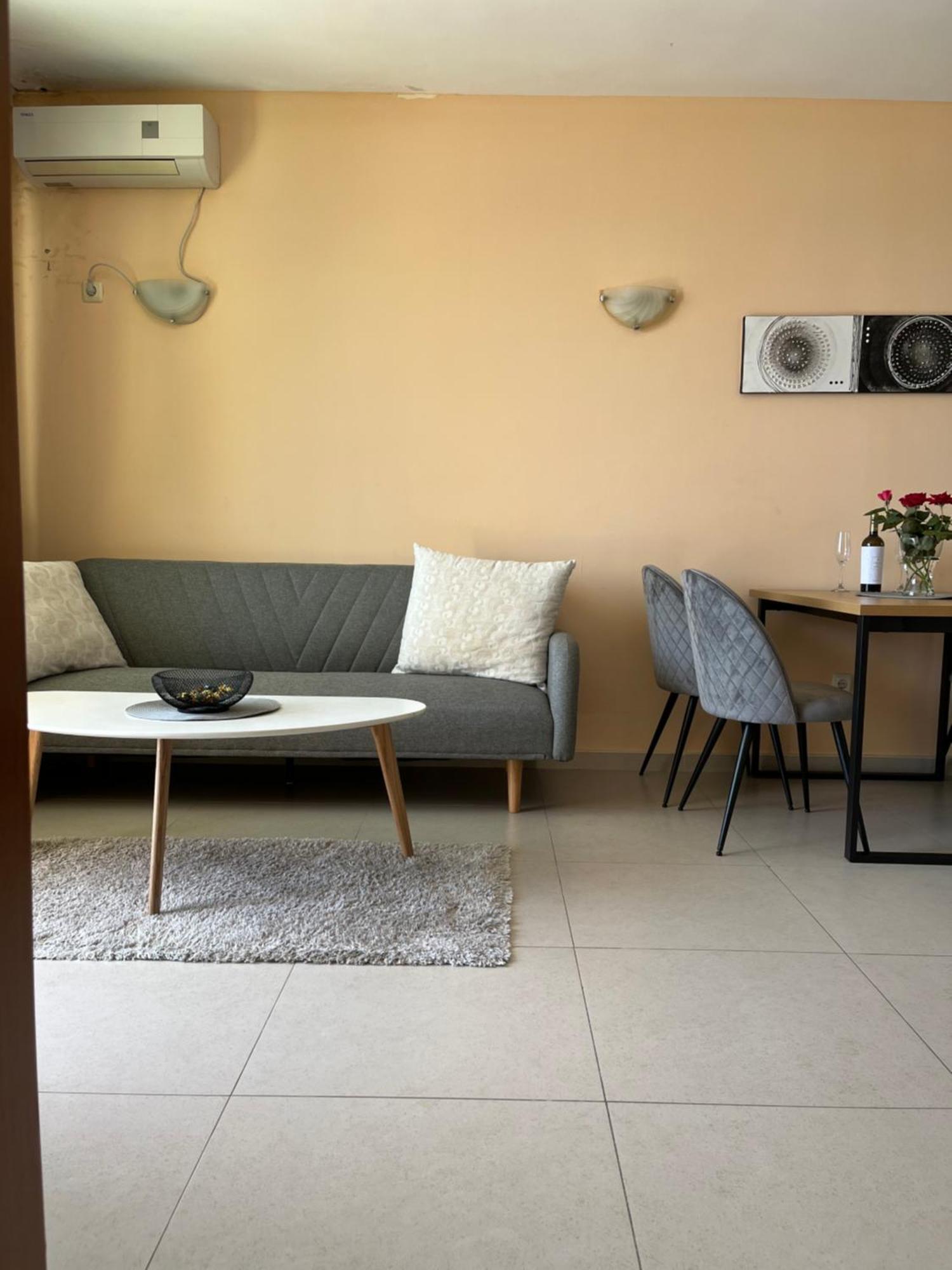 קברנה Privat Apartament Golf Coast מראה חיצוני תמונה