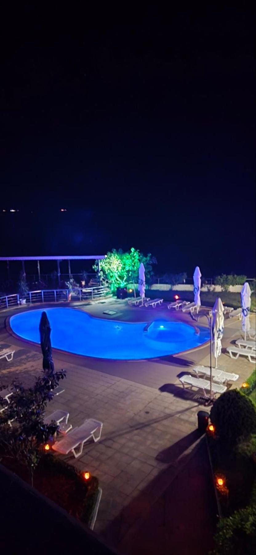 קברנה Privat Apartament Golf Coast מראה חיצוני תמונה